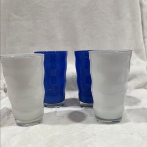 Dansk Rio Wavy Elegant solid Blue and solid White Glass Tumbler Set